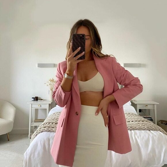 Zara | Blogger Fave! Linen Blend Strawberry Blazer - Picture 9 of 12